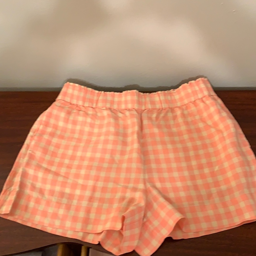 Lou and Grey linen shorts